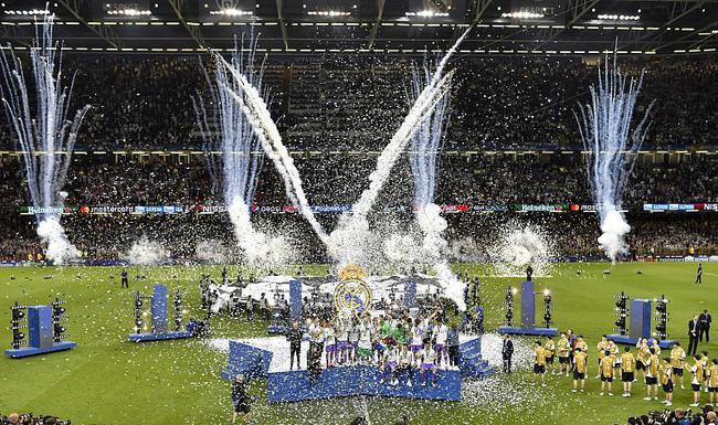 利物浦得以 利物浦得以