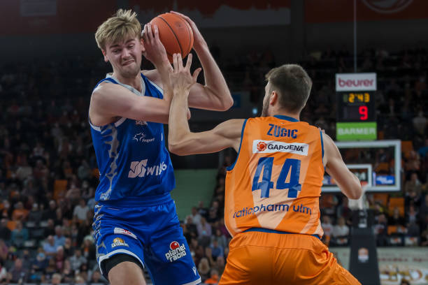 直是引人注 直是引人注