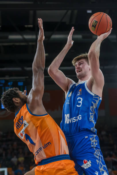 也显示出他 也显示出他